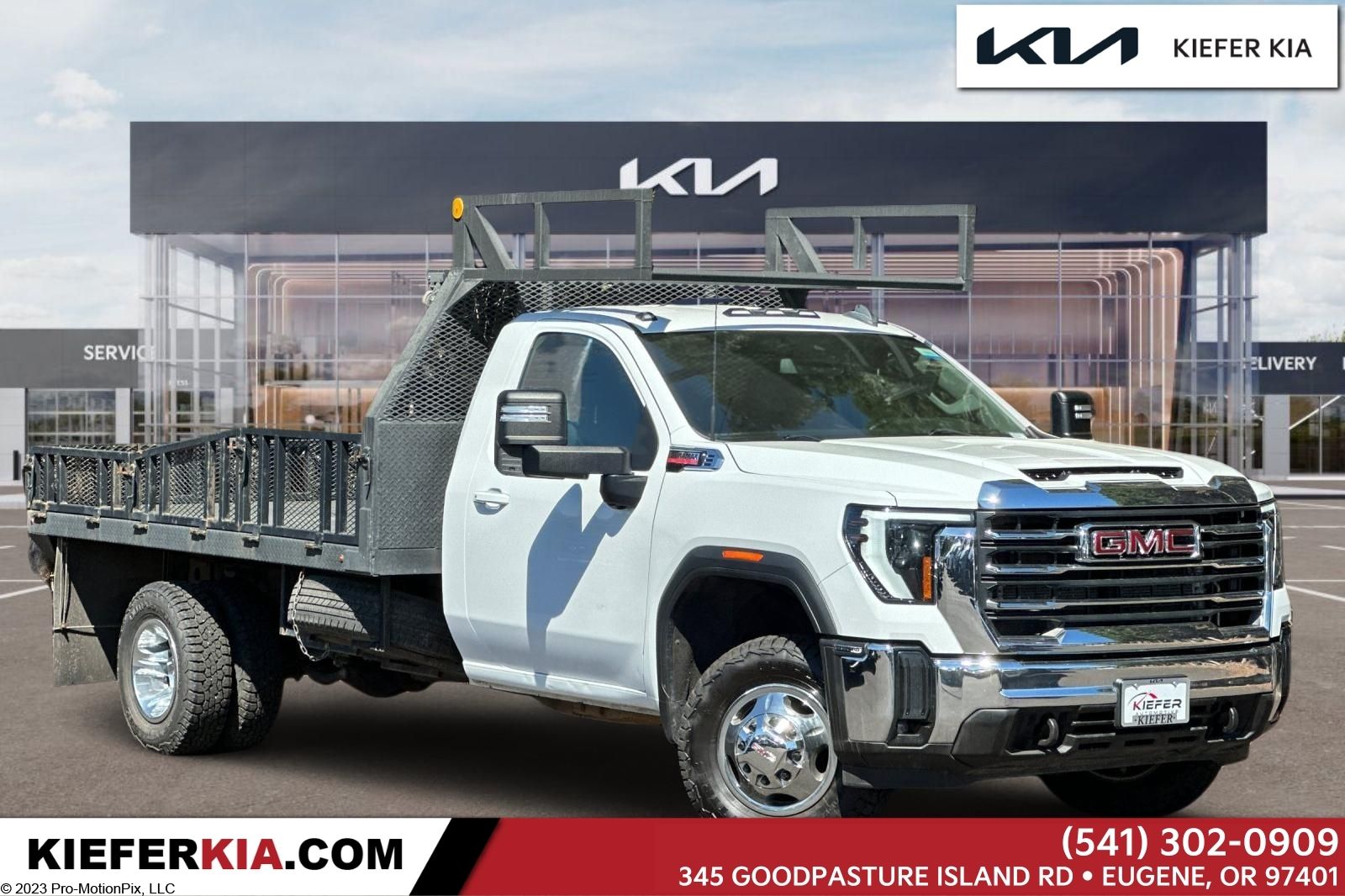 Summit White 2024 GMC Sierra 3500HD SLE Regular Cab LB 4WD Pickup Truck Four-Wheel Drive Automatic
