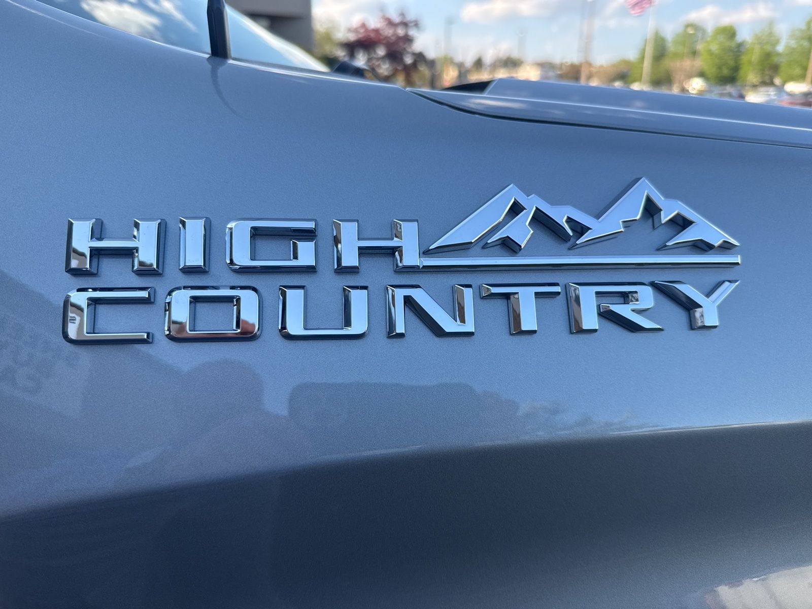 Used 2024 Gray Chevrolet High Country image 27