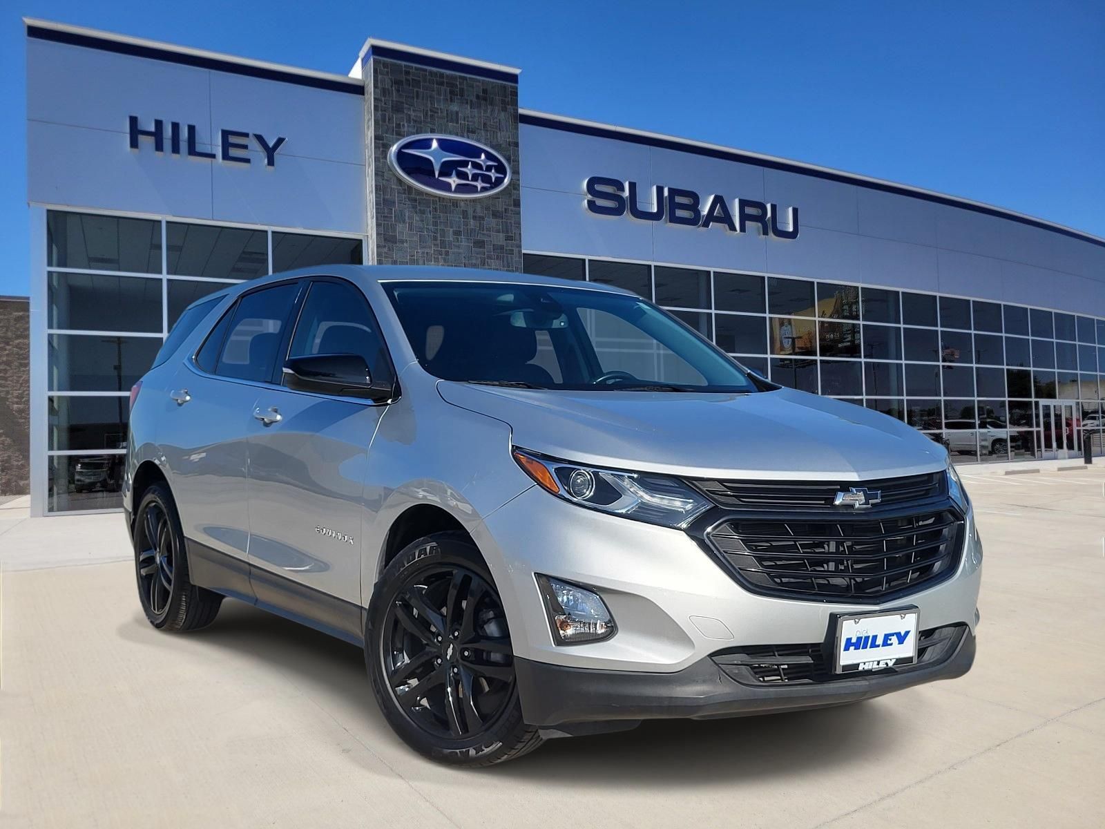 Silver Ice Metallic 2020 Chevrolet Equinox SUV / Crossover Front-Wheel Drive 6-Speed Automatic Overdrive
