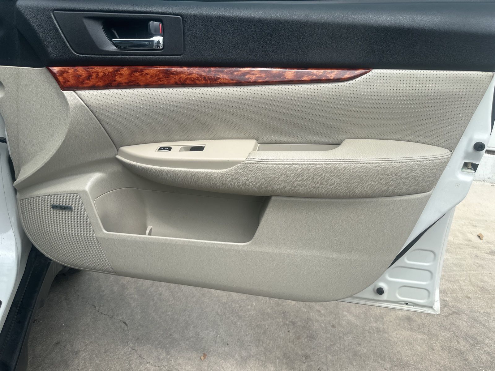 Used Car 2010 Subaru Outback  3.6r For Sale Under $10,000 In Austin, Texas
