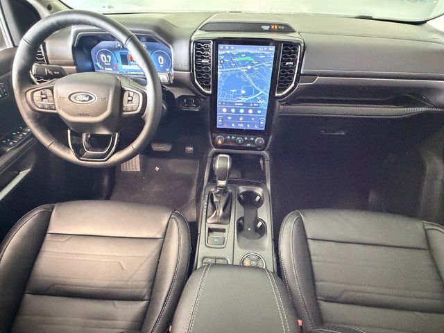 New 2025 Oxford White Ford Lariat image 18