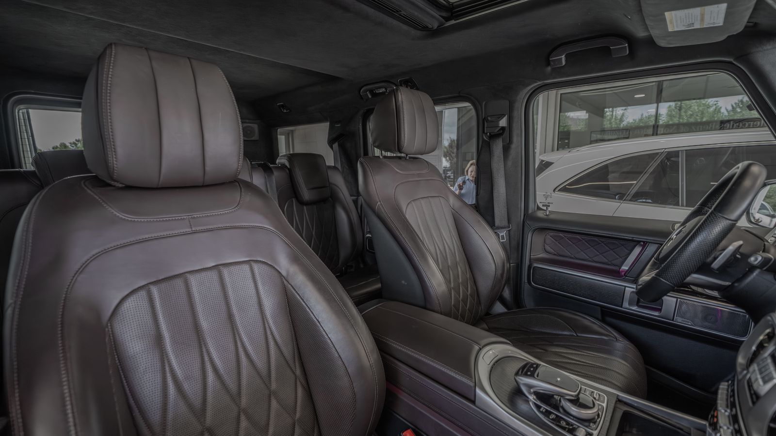 2023 Mercedes-Benz G-Class G 550 — full photo 31 of 33