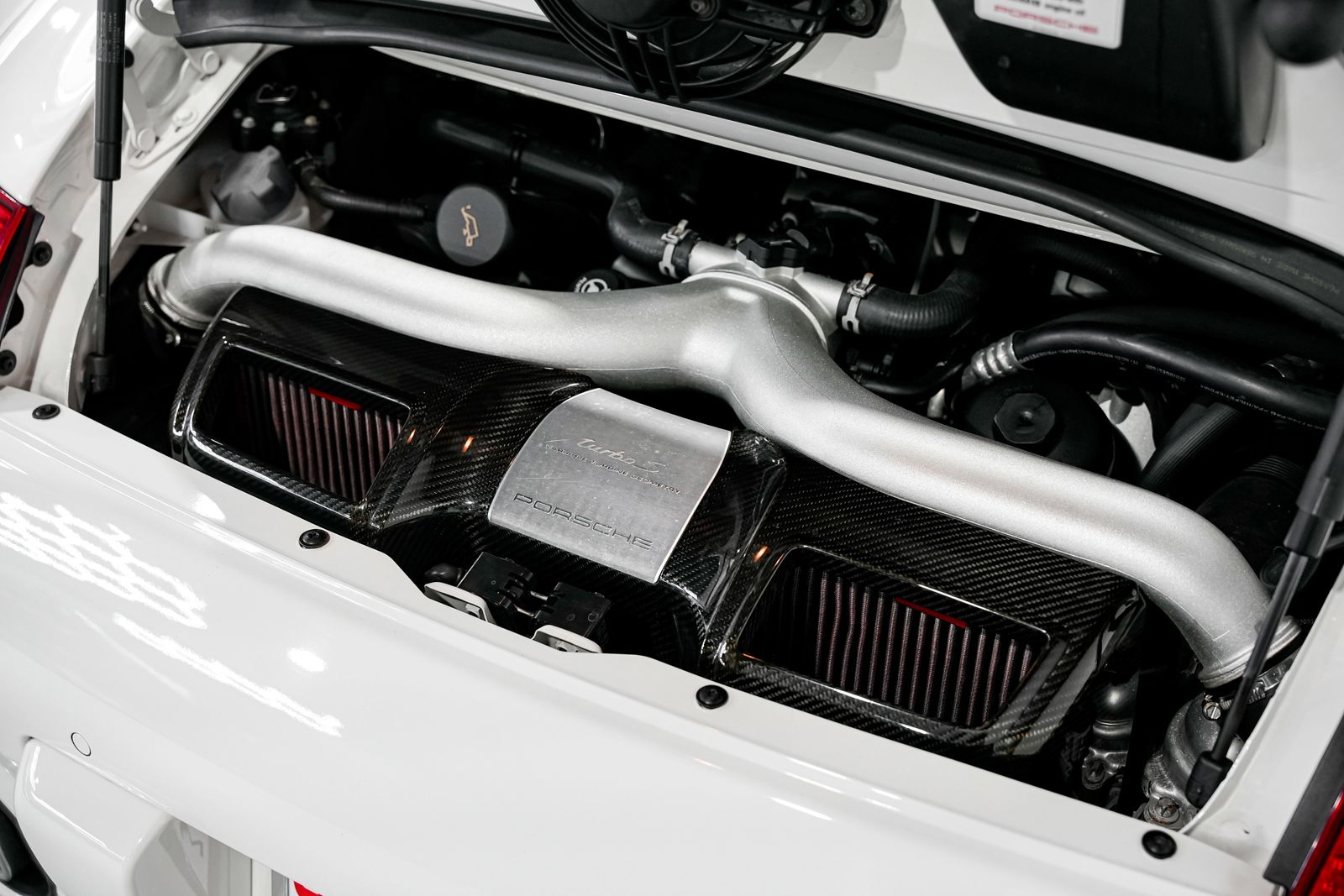 2011 Porsche 911 Turbo S — photo 51