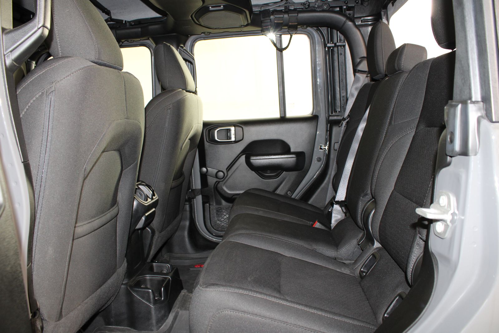 Used 2023 Gray Jeep Sport image 5