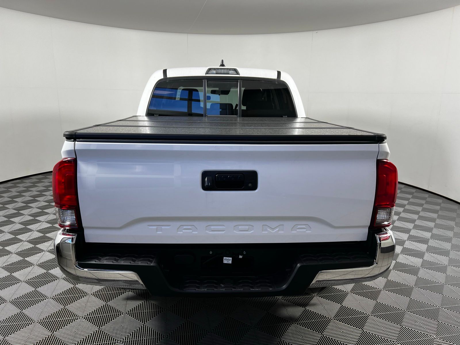 Thumbnail: 2023 Toyota Tacoma - 6