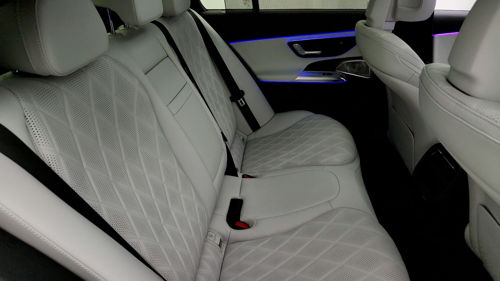 Used 2025 Blue Mercedes-Benz E 450 image 43