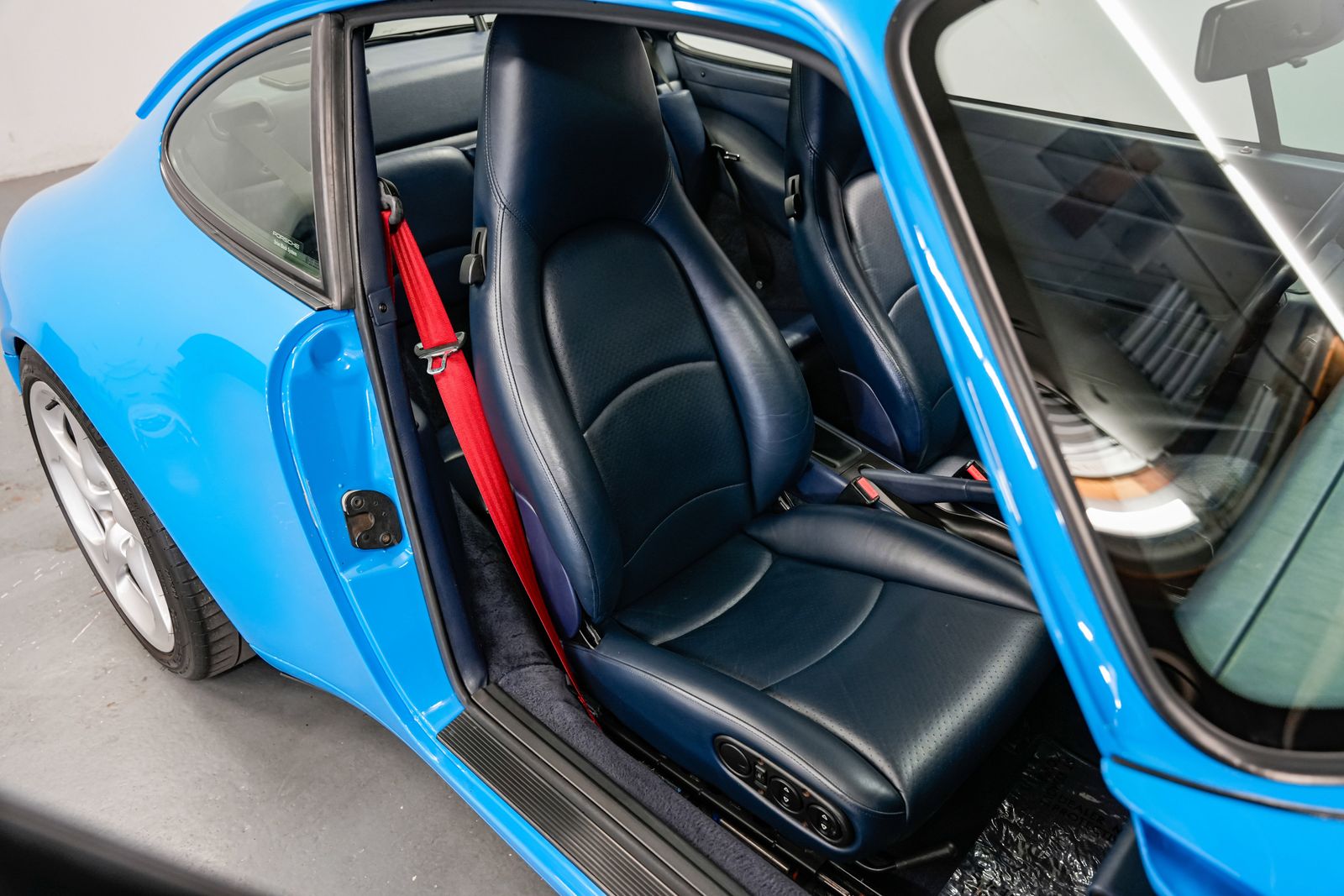 1994 Porsche 911 Carrera — photo 28