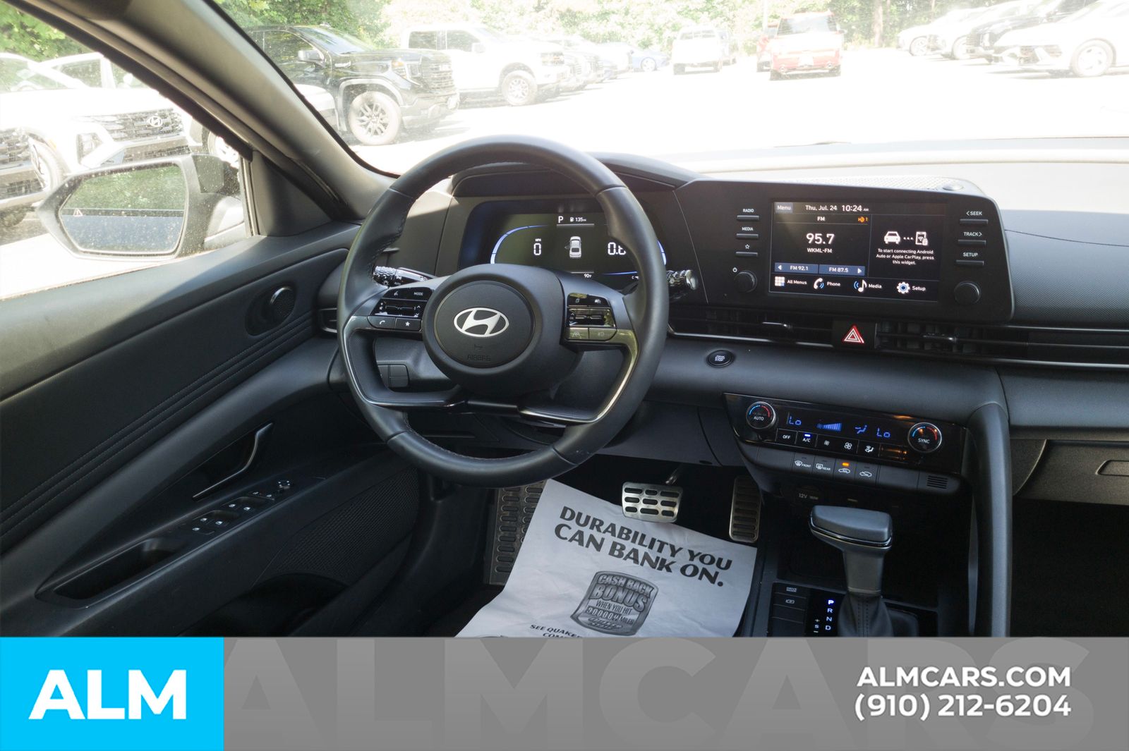 2025 Hyundai Elantra SEL Sport photo 17