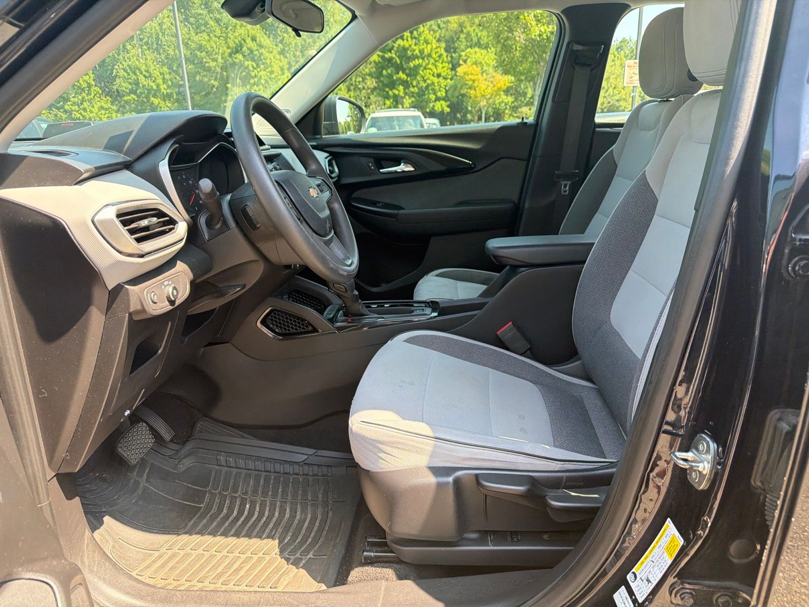 Used 2021 Blue Chevrolet LS image 19