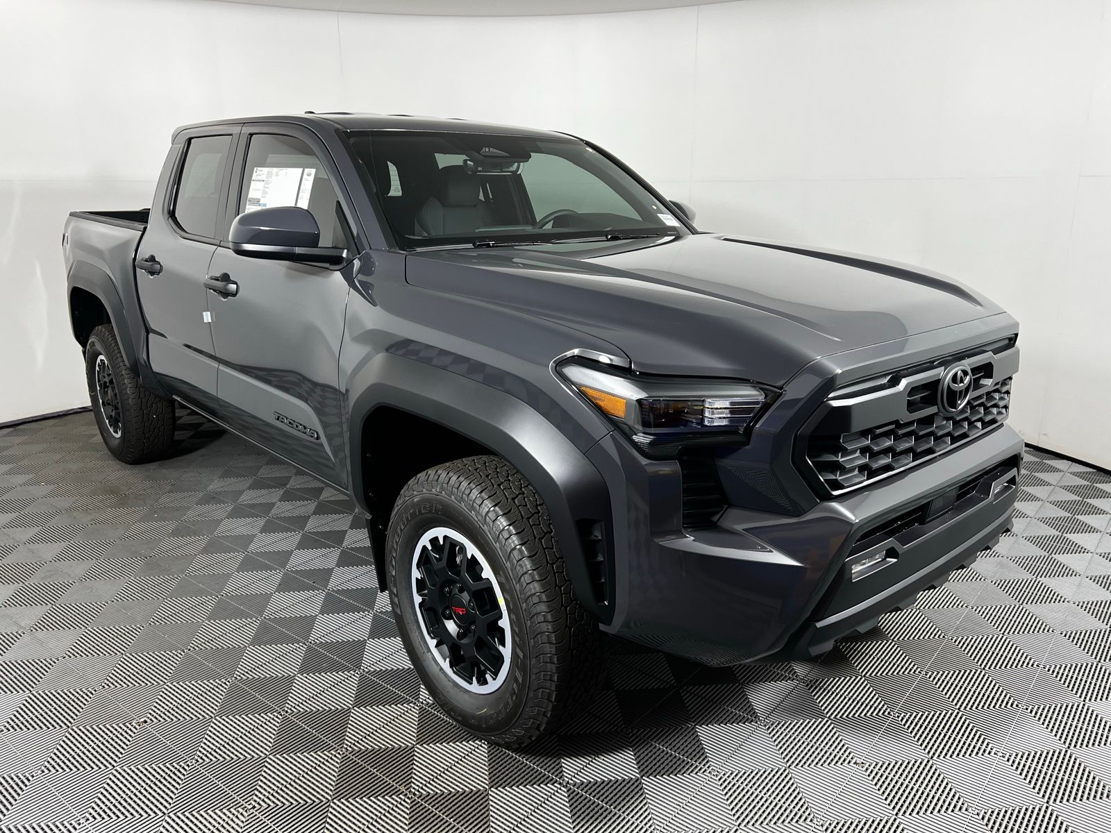 Thumbnail: 2025 Toyota Tacoma - 3