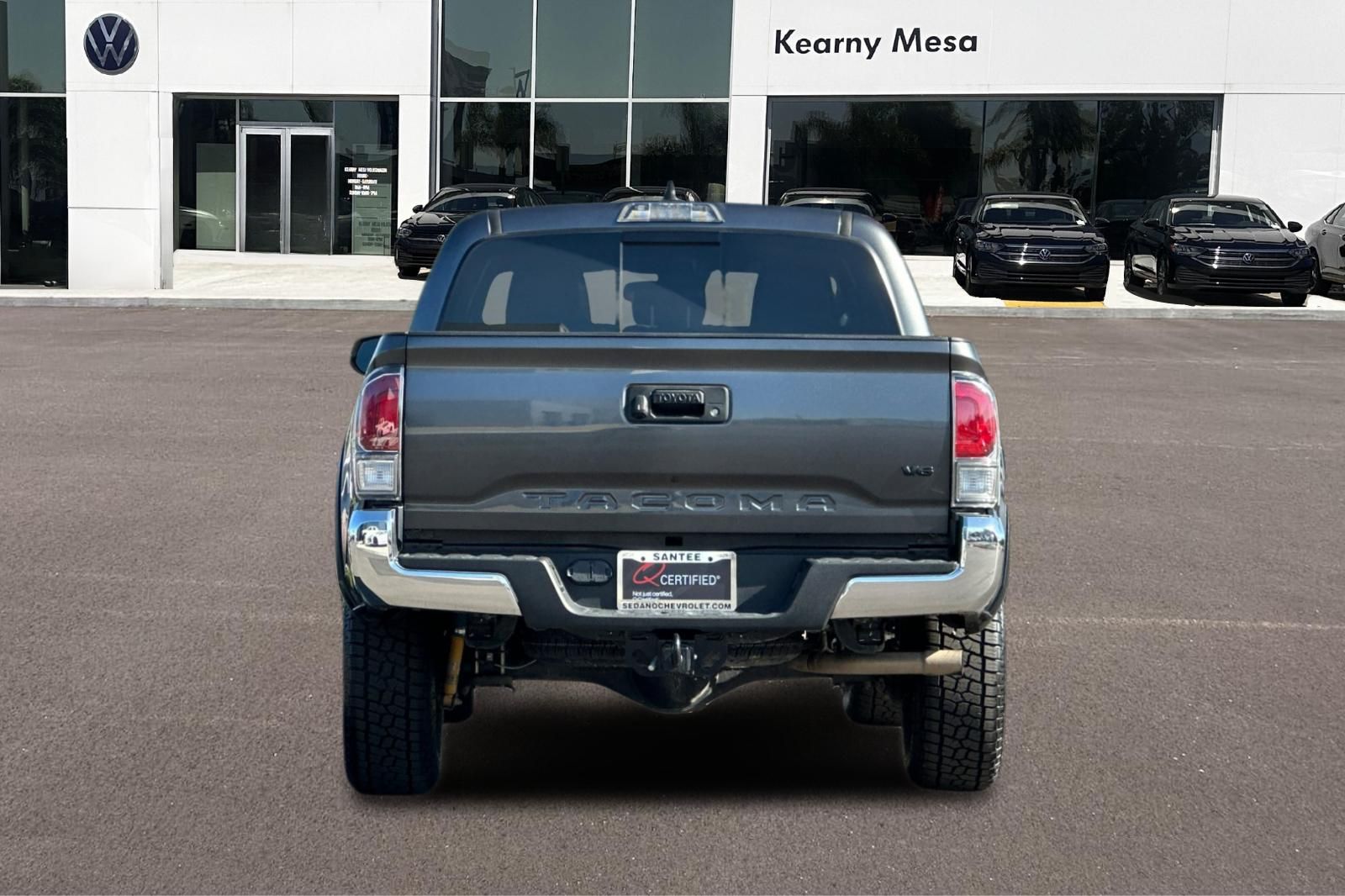 View vehicle photo 5