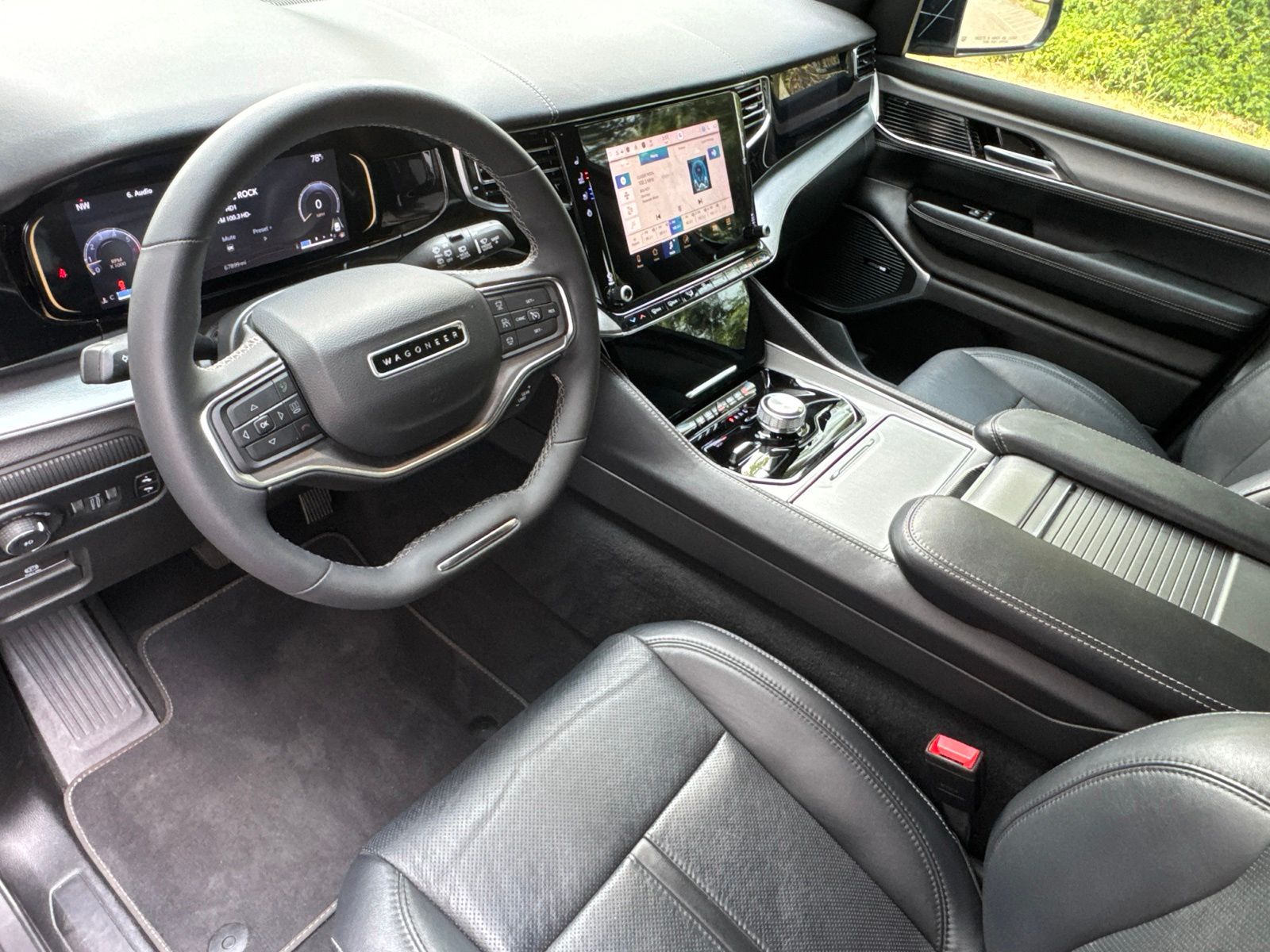 Used 2023 Metallic Jeep Series II image 41