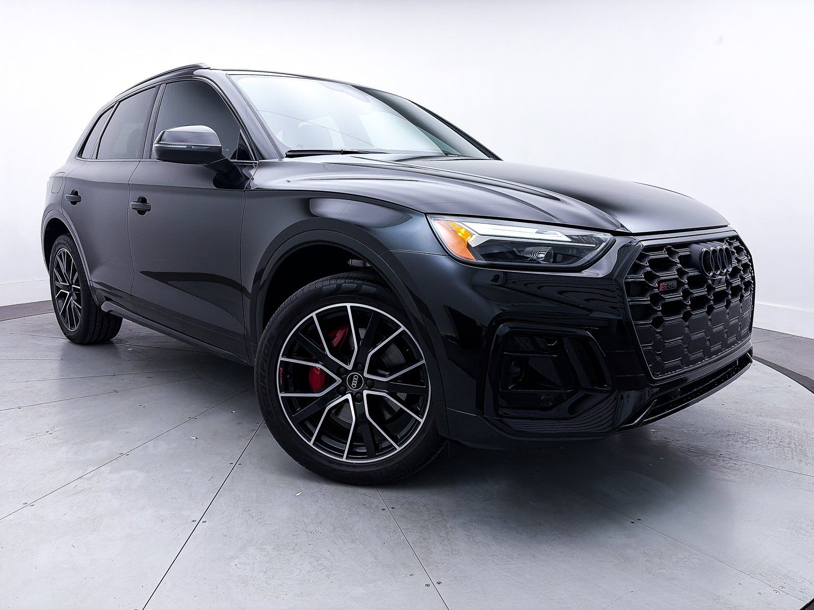 2025 Audi SQ5 Premium Plus
