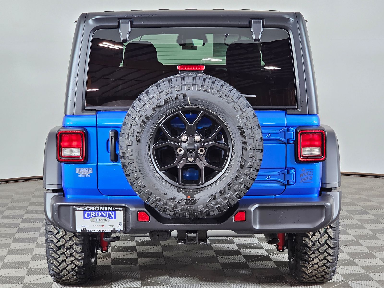 View vehicle photo 4