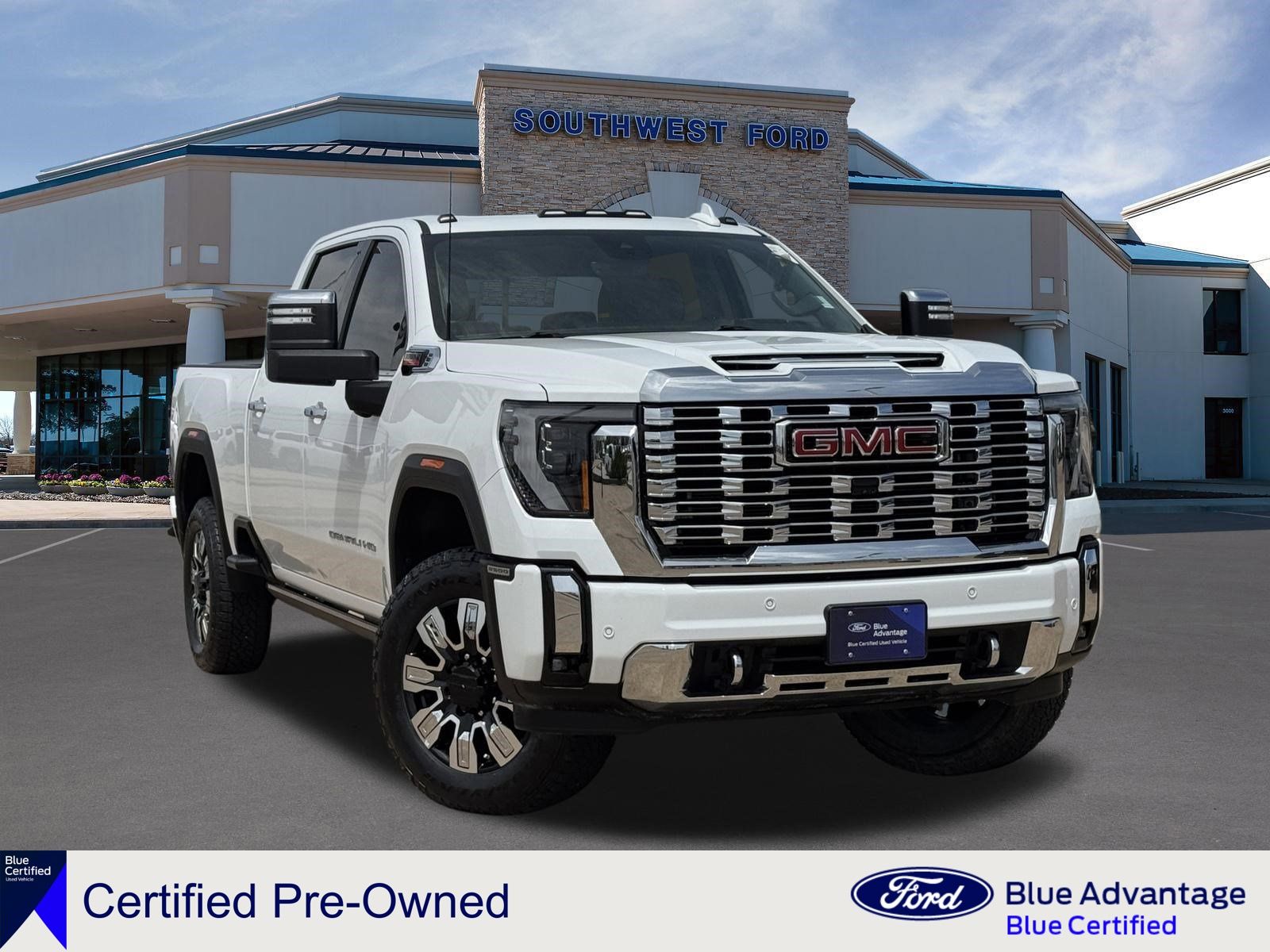 Summit White 2025 GMC Sierra 2500HD Denali Crew Cab 4WD Pickup Truck Four-Wheel Drive Automatic