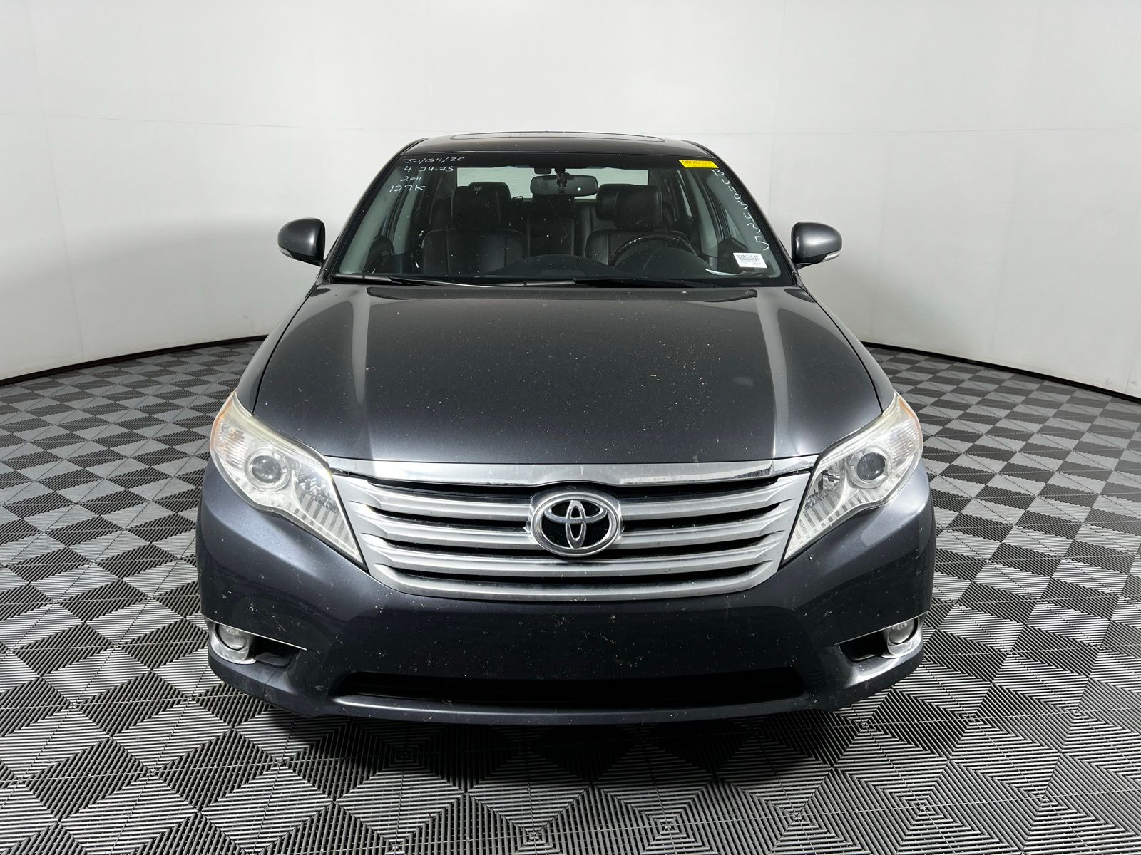 2011 Toyota Avalon Limited 2