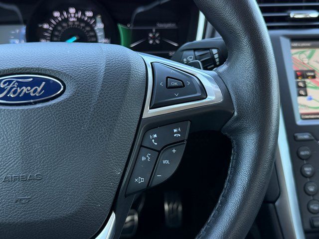 Used 2016 Oxford White Ford Titanium image 20