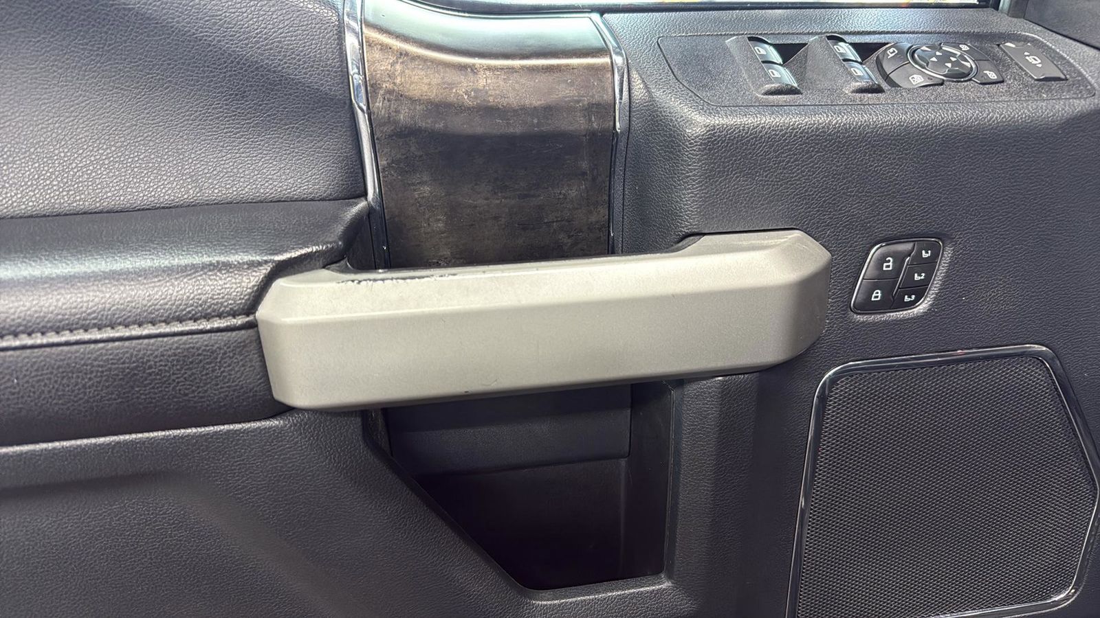 Used Car 2022 Ford F-350sd  Lariat For Sale Under $60,000 In Austin, Texas