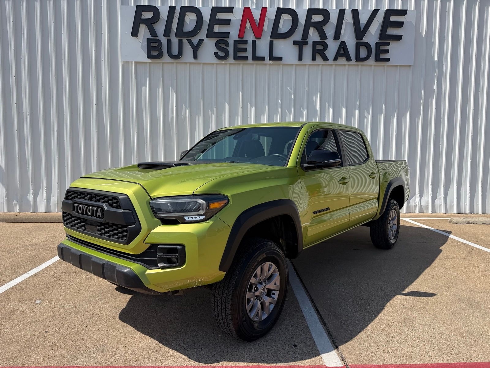 Green (Electric Lime Metallic) 2022 Toyota Tacoma Pickup Truck Four-Wheel Drive 6-Speed Manual