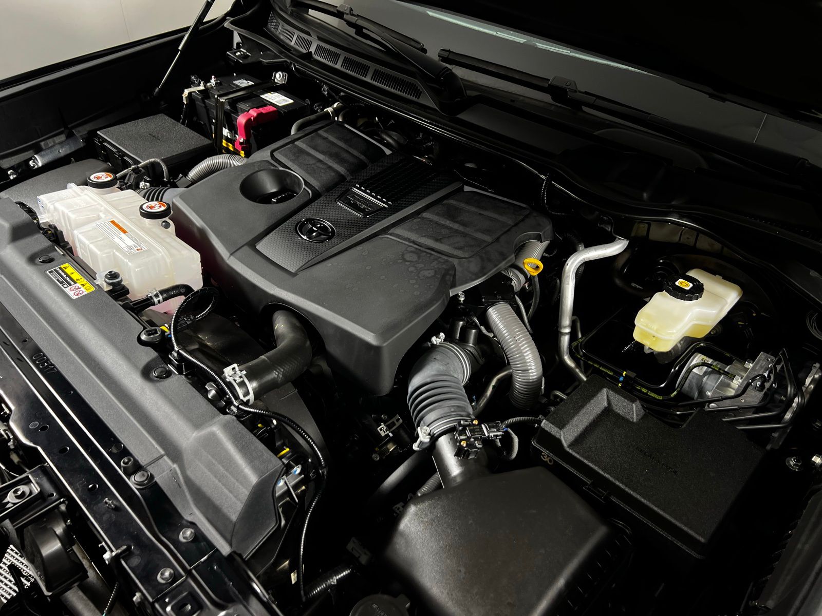 Thumbnail: 2023 Toyota Tundra - 10