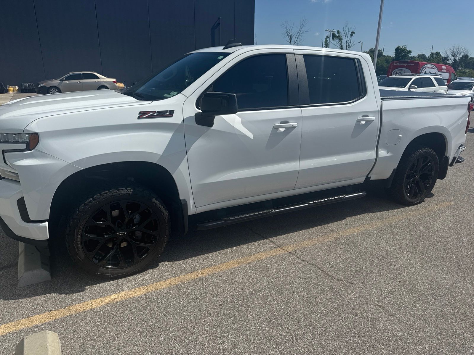 Summit White 2020 Chevrolet Silverado 1500 Pickup Truck Four-Wheel Drive 8-Speed Automatic