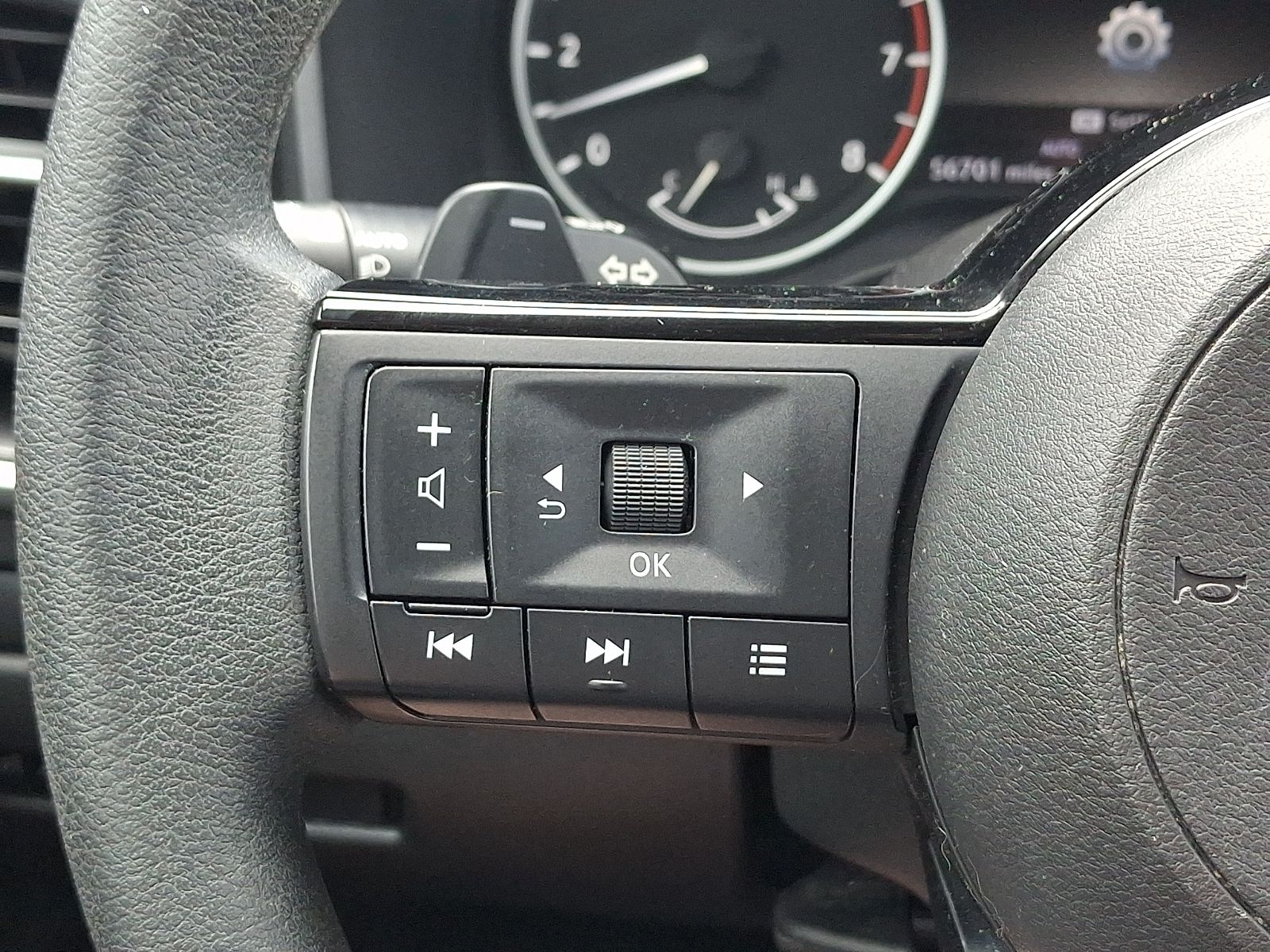 2021 Nissan Rogue SV - Photo 21