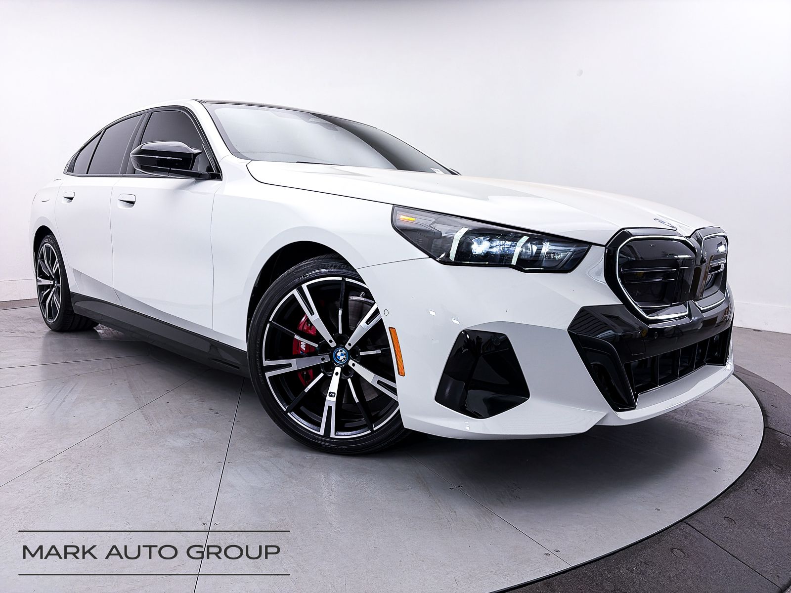 2024 BMW i5 M60
