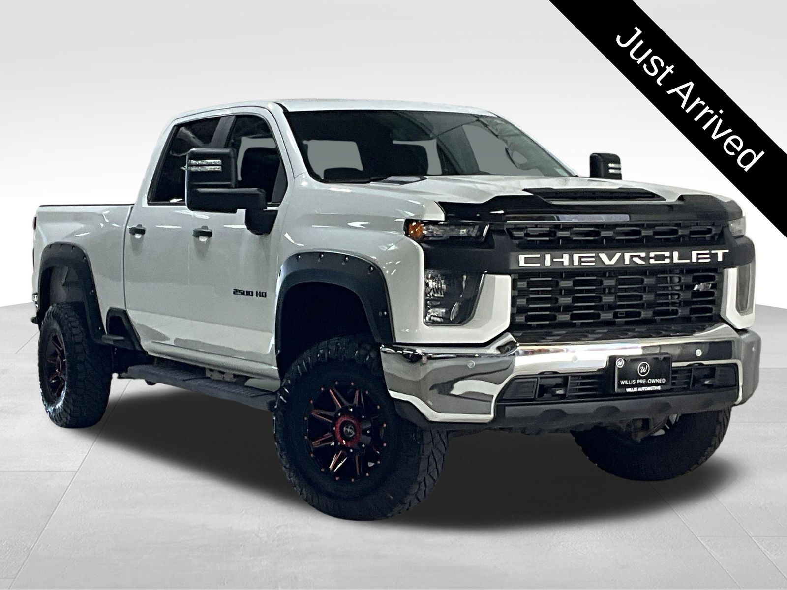 Summit White 2021 Chevrolet Silverado 2500HD Pickup Truck Four-Wheel Drive 6-Speed Automatic