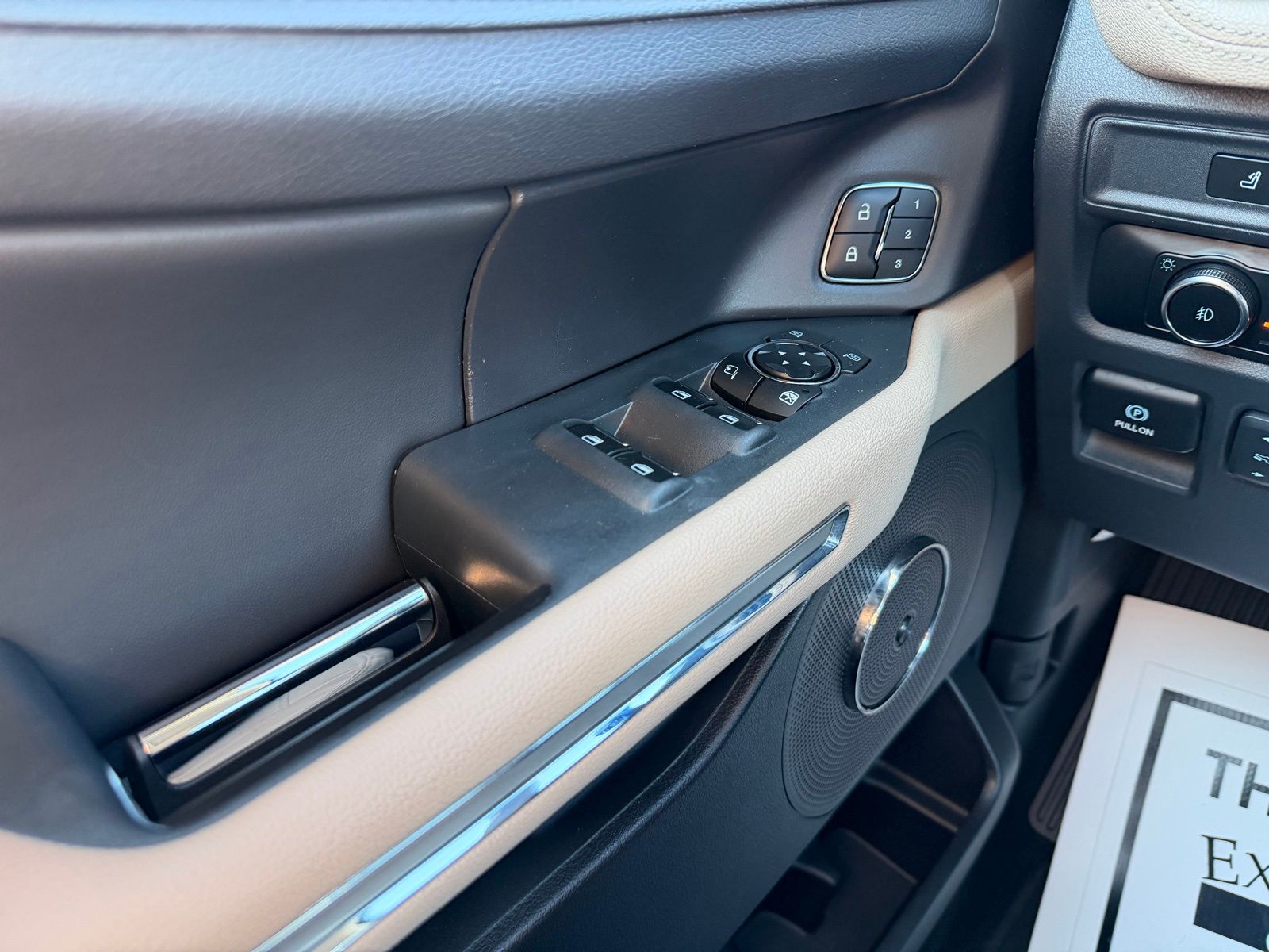 2024 Ford Expedition image 30