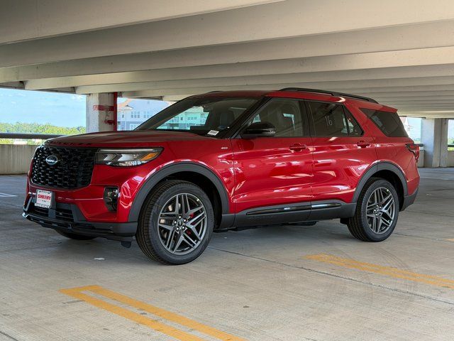 New 2026 Rapid Red Metallic Tinted Clearcoat Ford ST-Line image 2