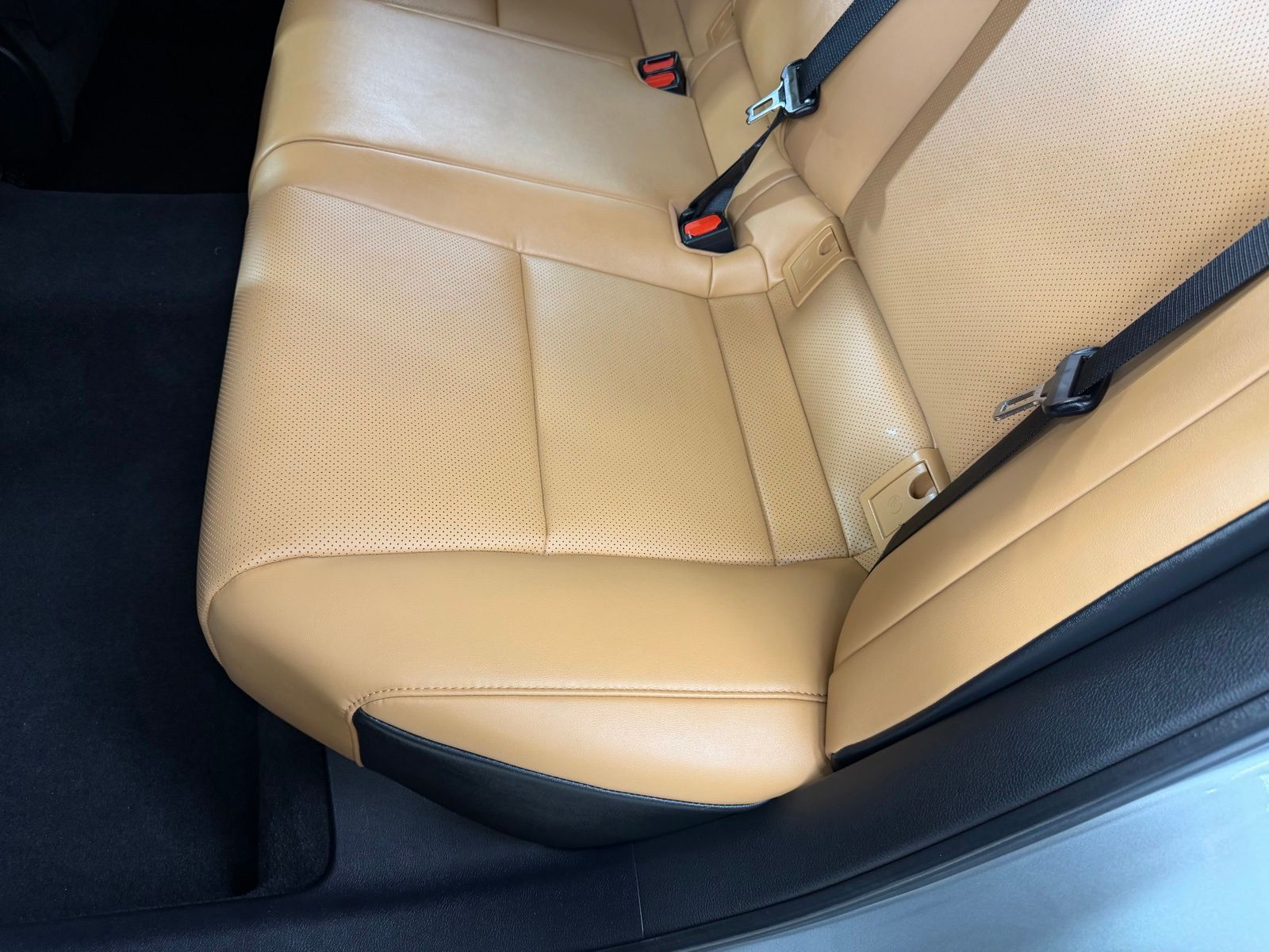 Used 2025 Silver Lexus 350 image 45