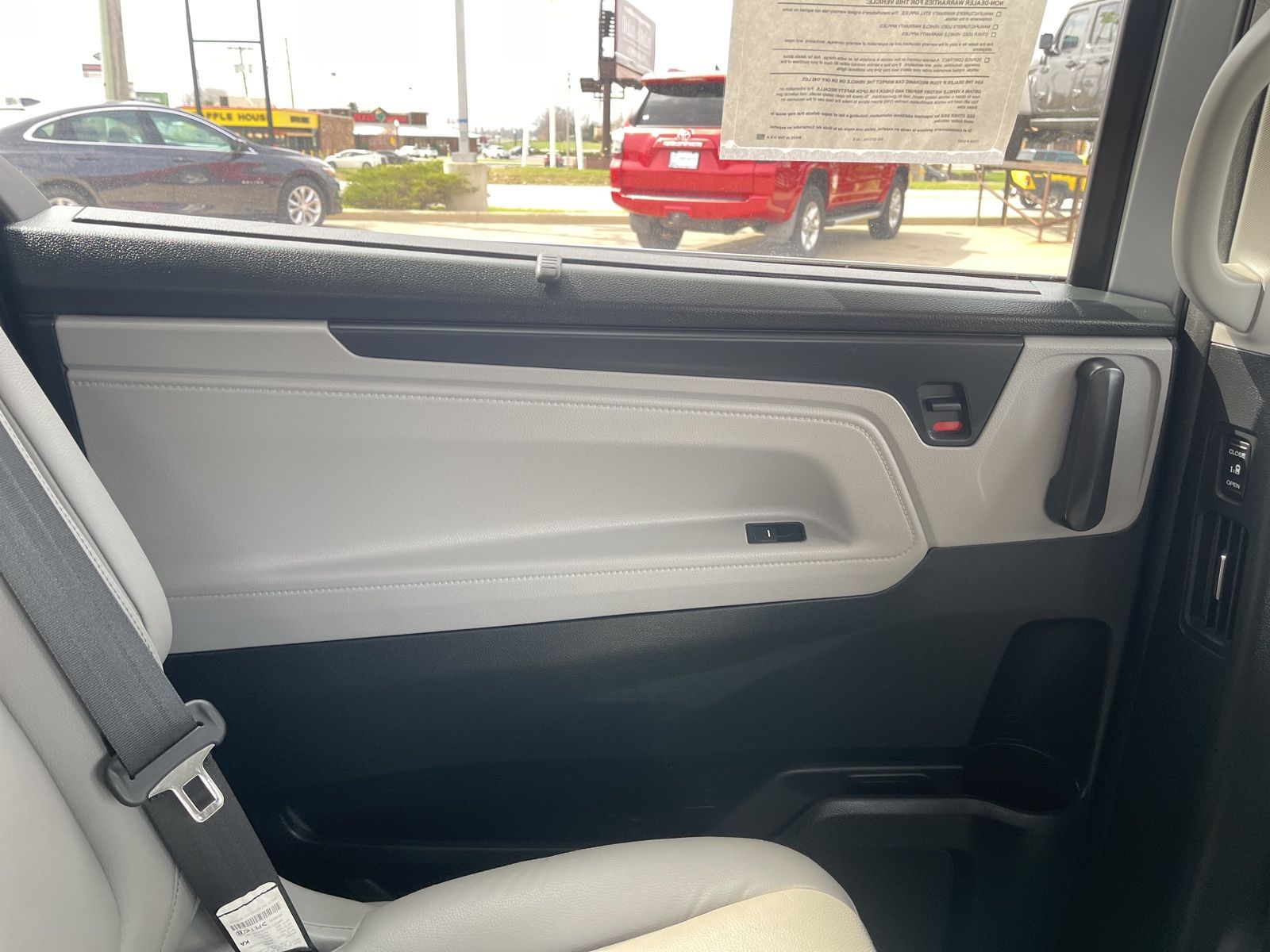used 2024 Honda Odyssey car, priced at $37,648
