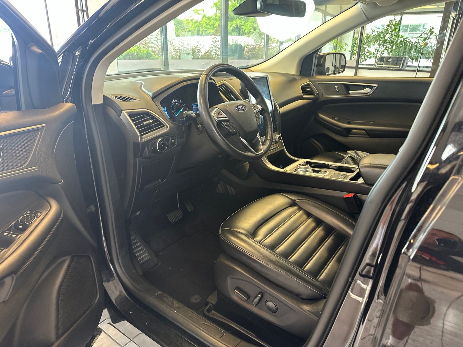 Certified Used 2024 Agate Black Metallic Ford SEL image 9