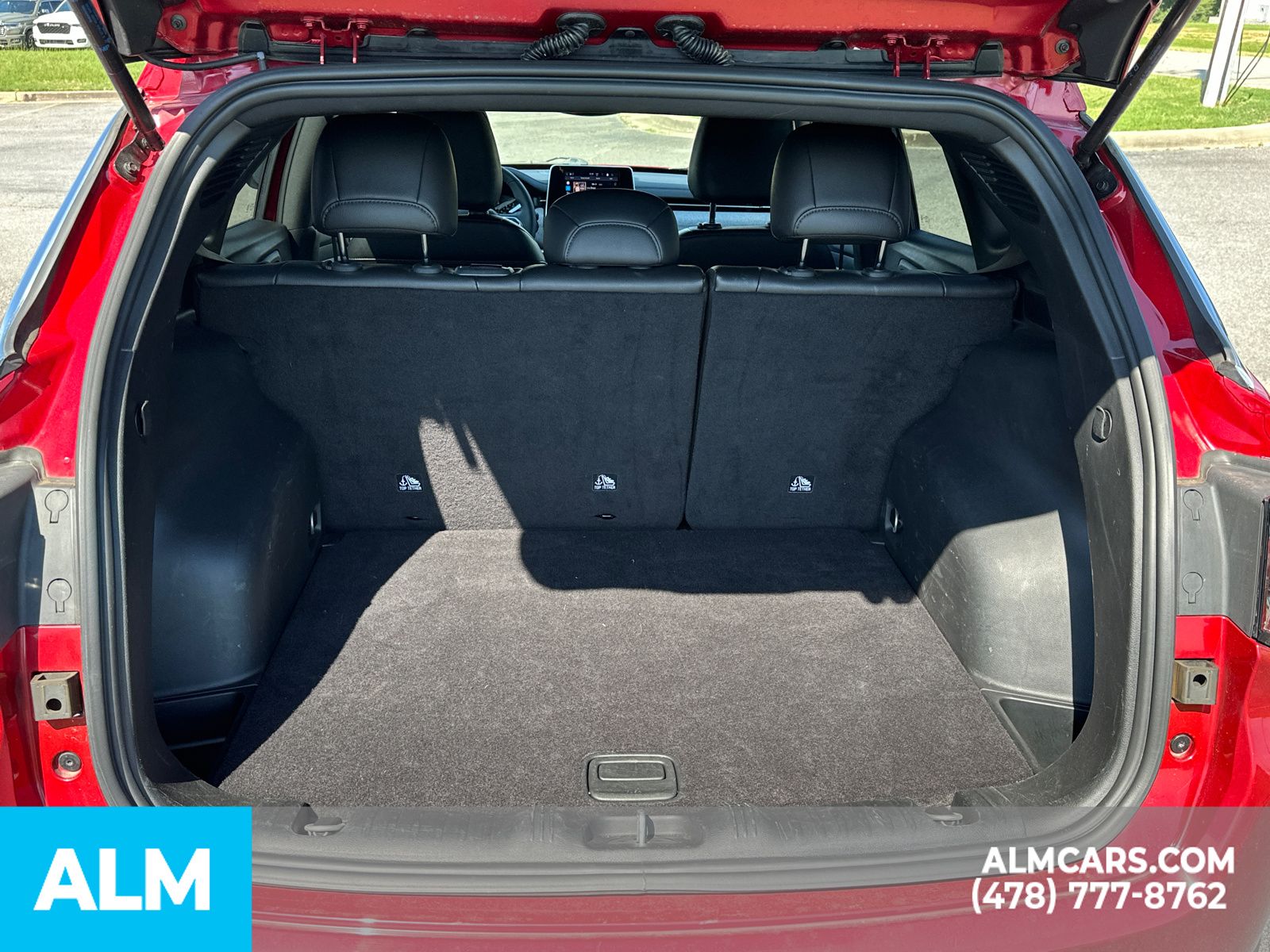 Used 2025 Red Jeep Latitude image 21