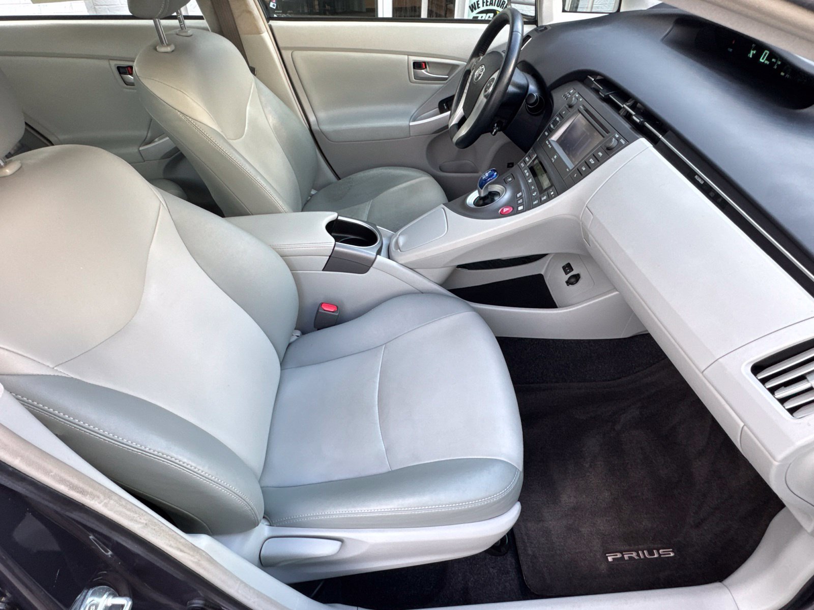Used 2015 Winter Gray Metallic Toyota Four image 7