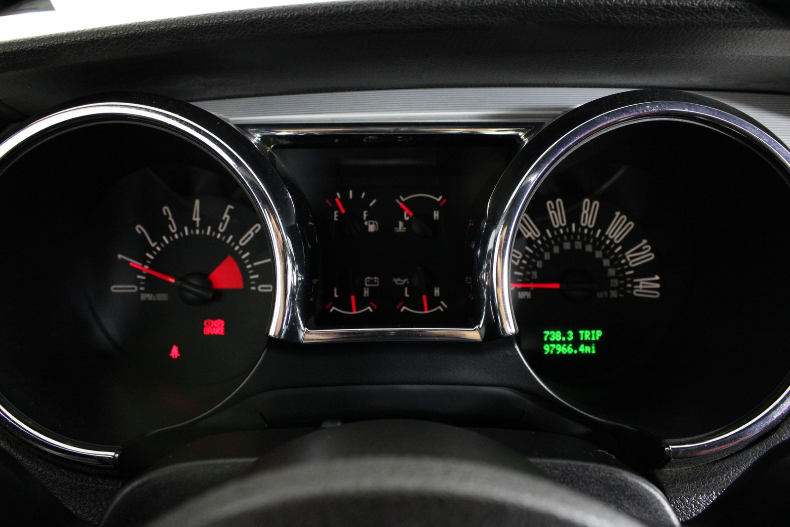 Used 2006 Black Ford GT Deluxe image 4