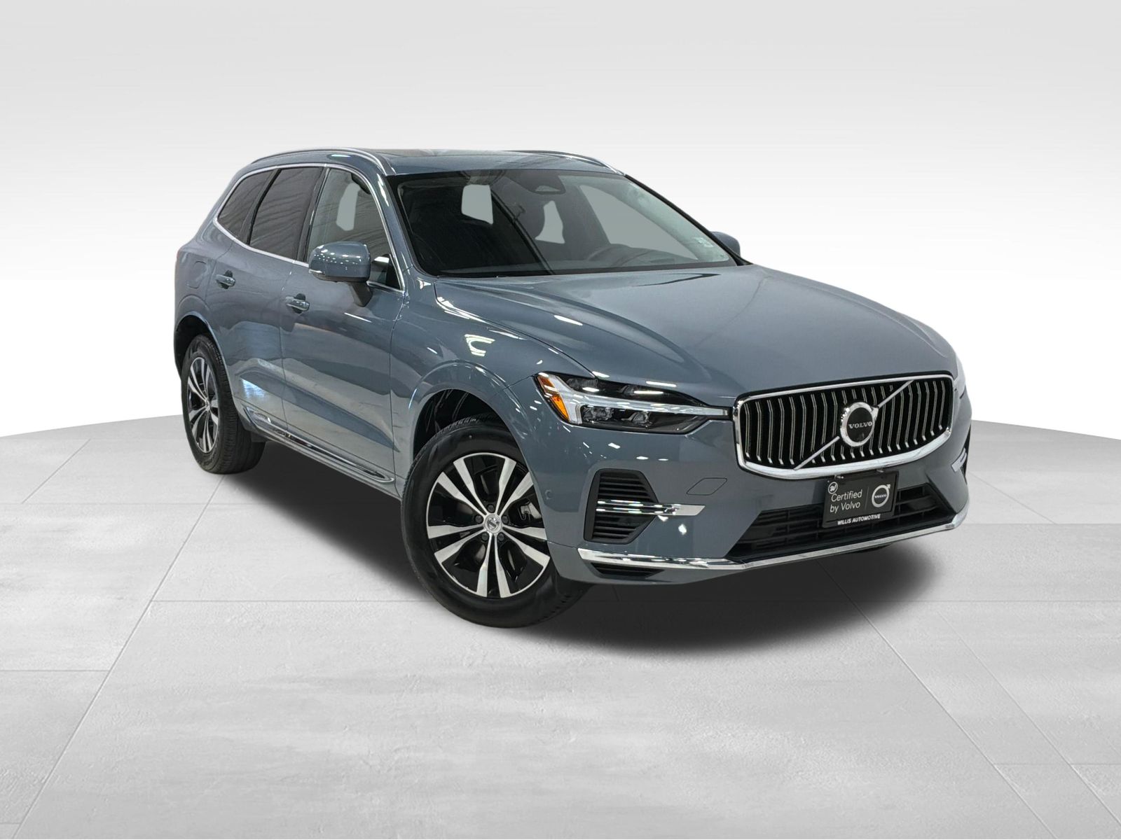 2022 Volvo XC60 T8 Recharge Inscription Expression eAWD