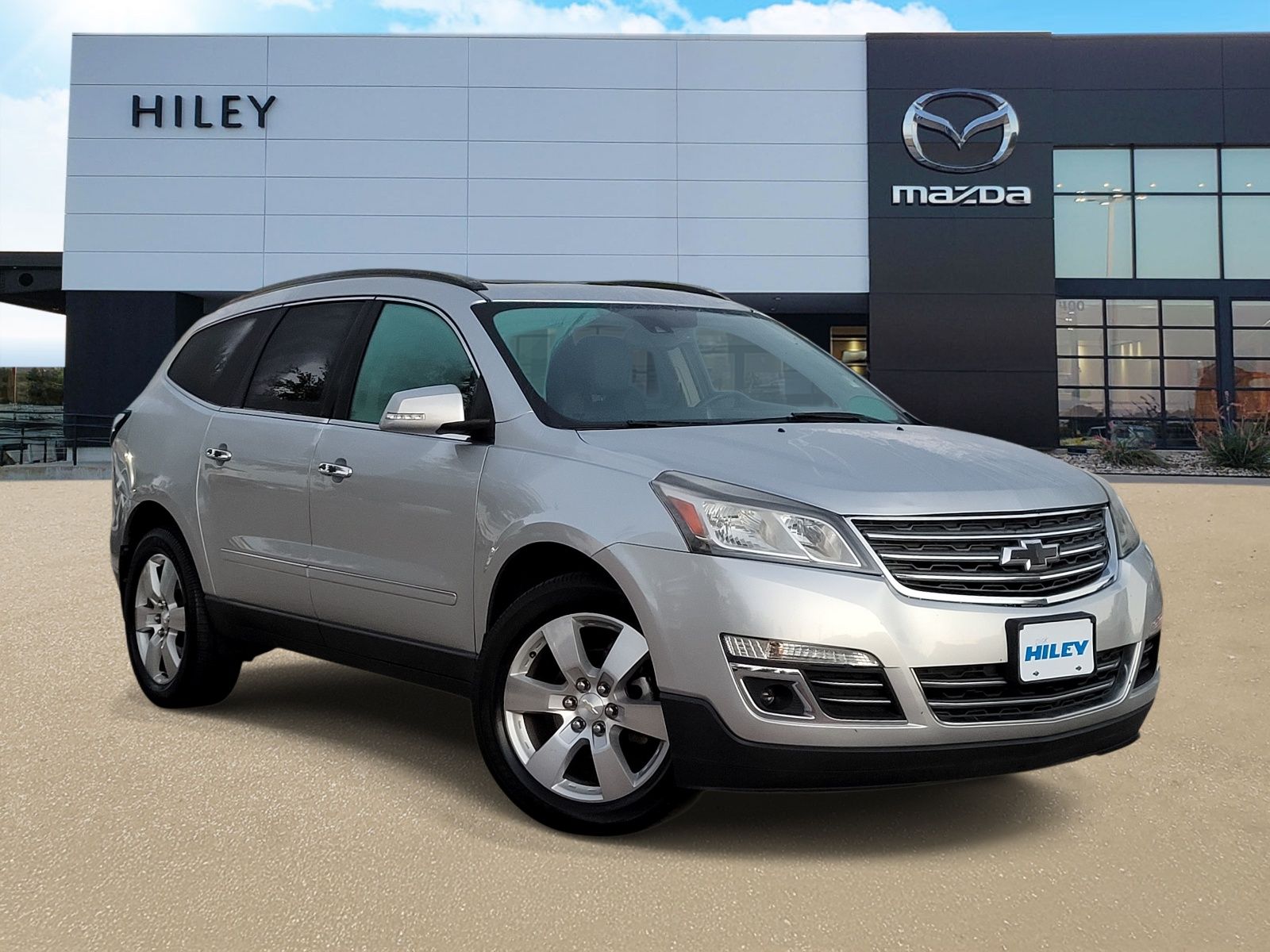 used 2015 Chevrolet Traverse car, priced at $8,700