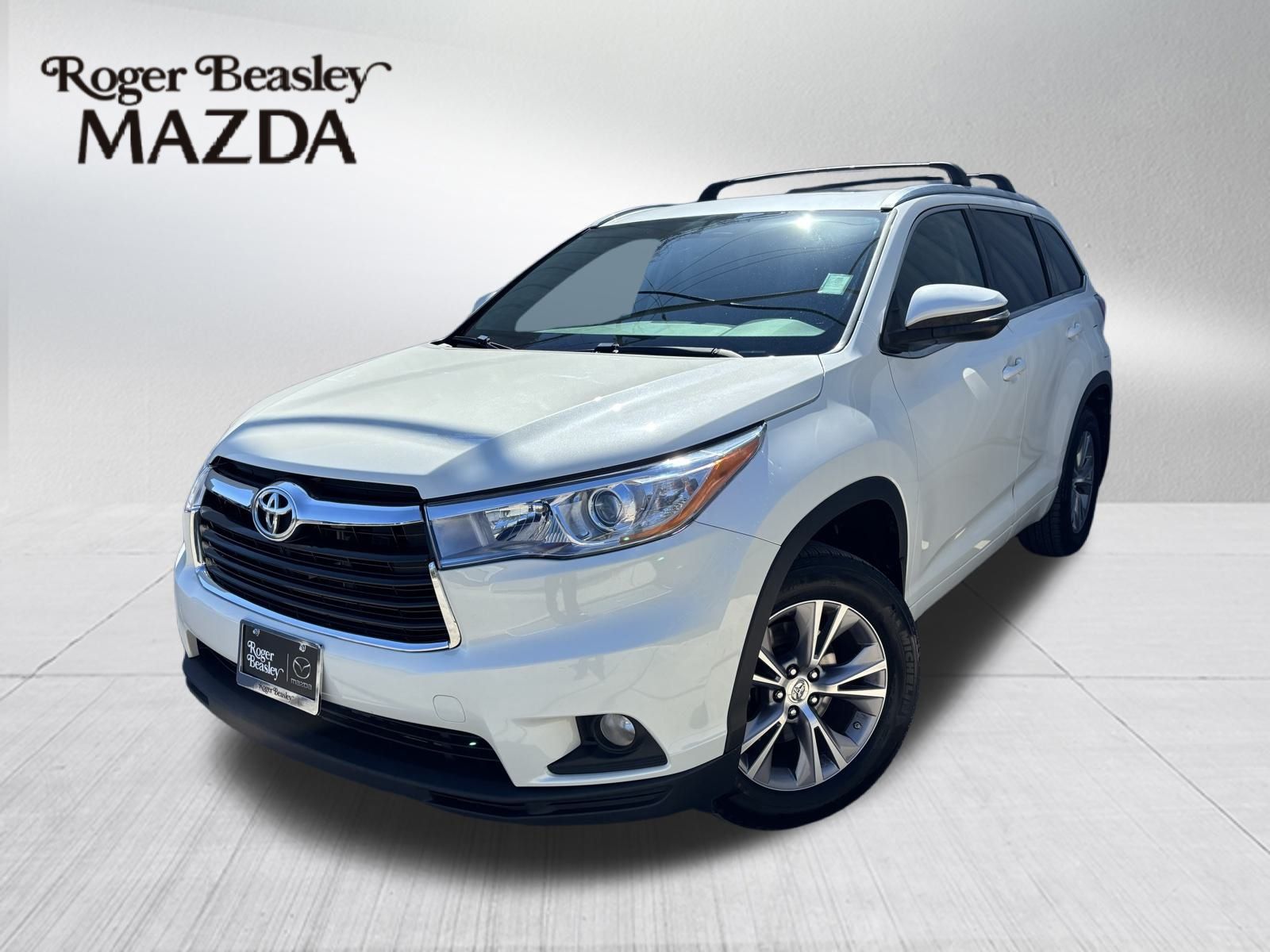 Used Car 2015 Toyota Highlander  Xle V6 For Sale Under $12,000 In Austin, Texas