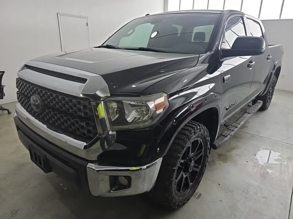 2018 Toyota Tundra SR5 5.7L 4WD FFV Crew Max Short Bed's photo