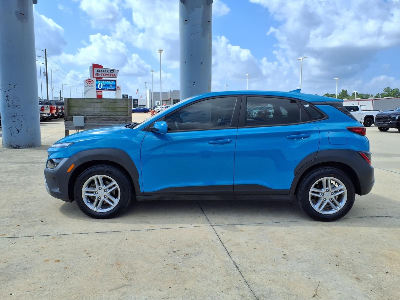 2022 Hyundai Kona SE Green at Big Star Buick GMC