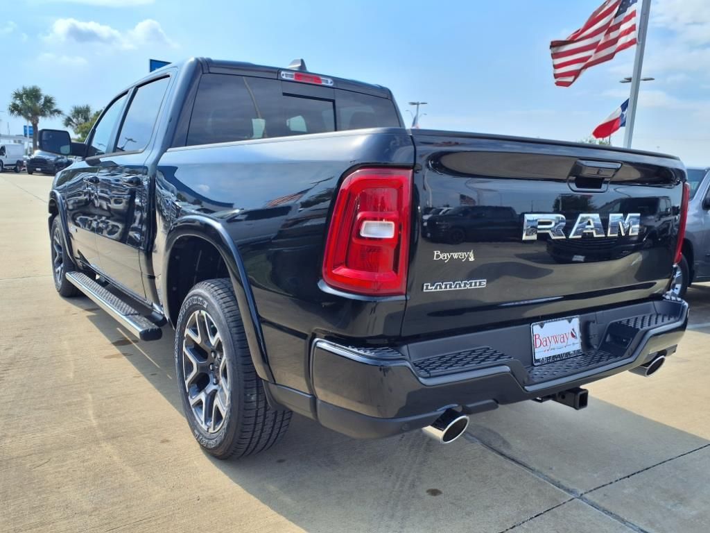 2026 Ram 1500 Laramie - 3