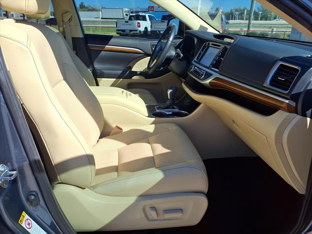 2019 Toyota Highlander Limited Platinum Blue at Toyota of Victoria