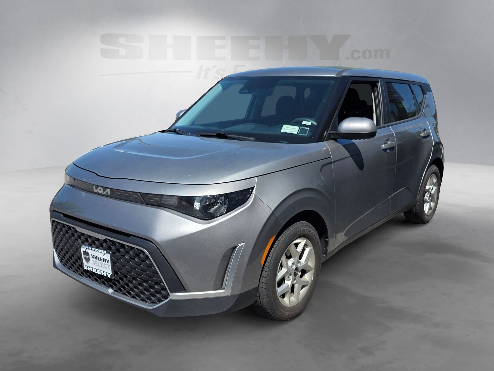 Used 2024 Gray Kia LX image 16