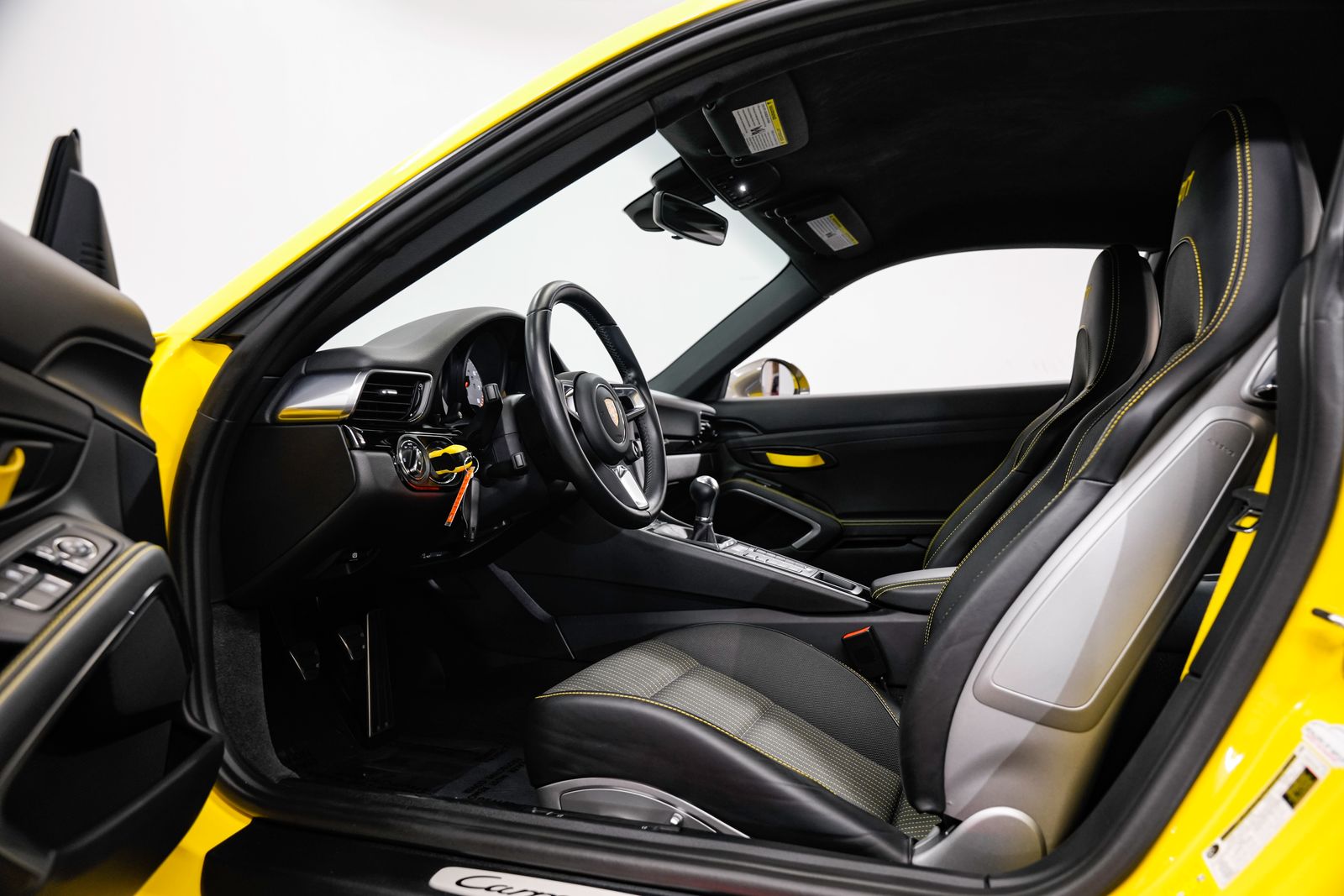 2018 Porsche 911 Carrera T — photo 18