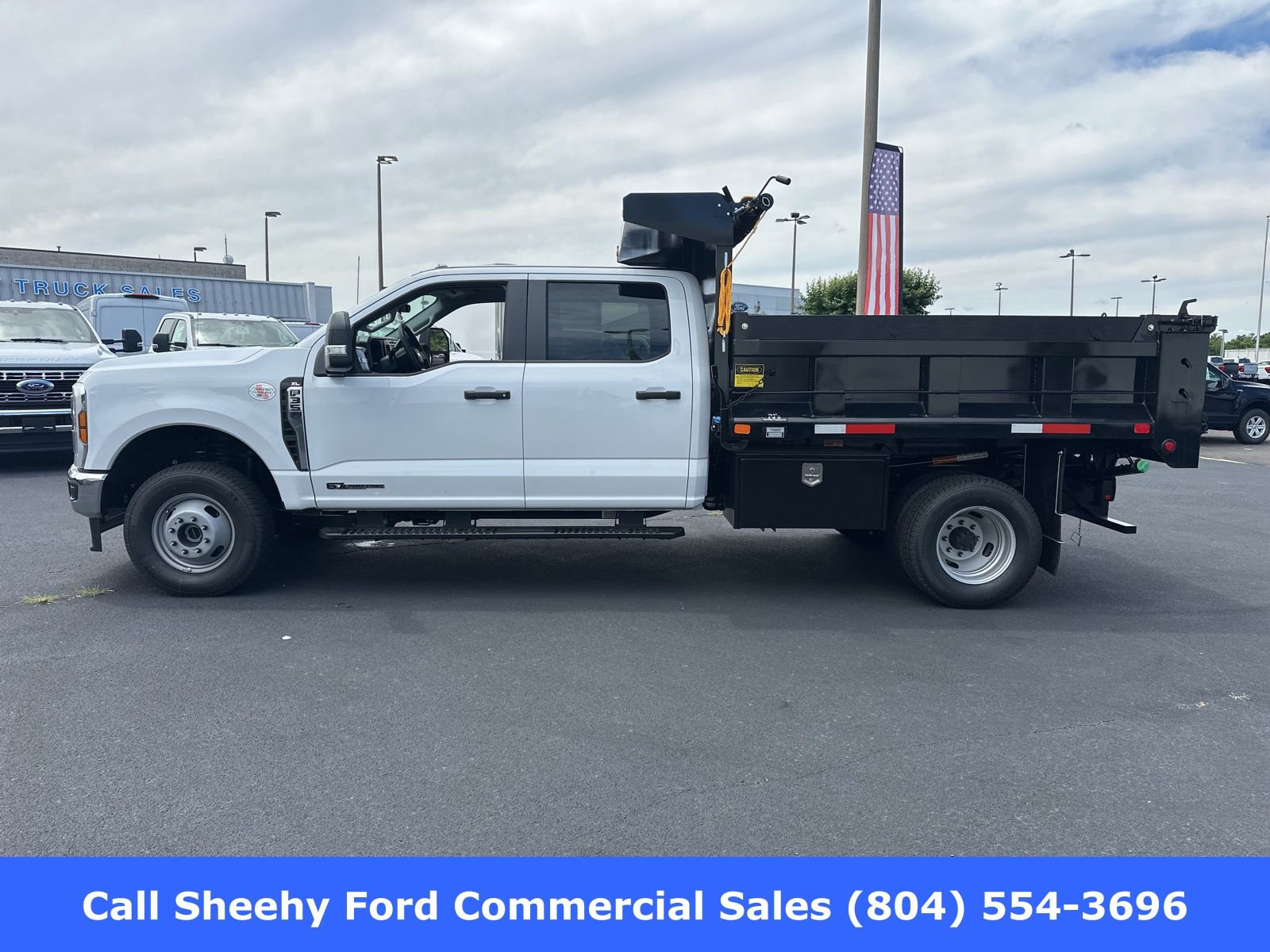 2025 Ford F-350 Super Duty Chassis Cab XL - Photo 9