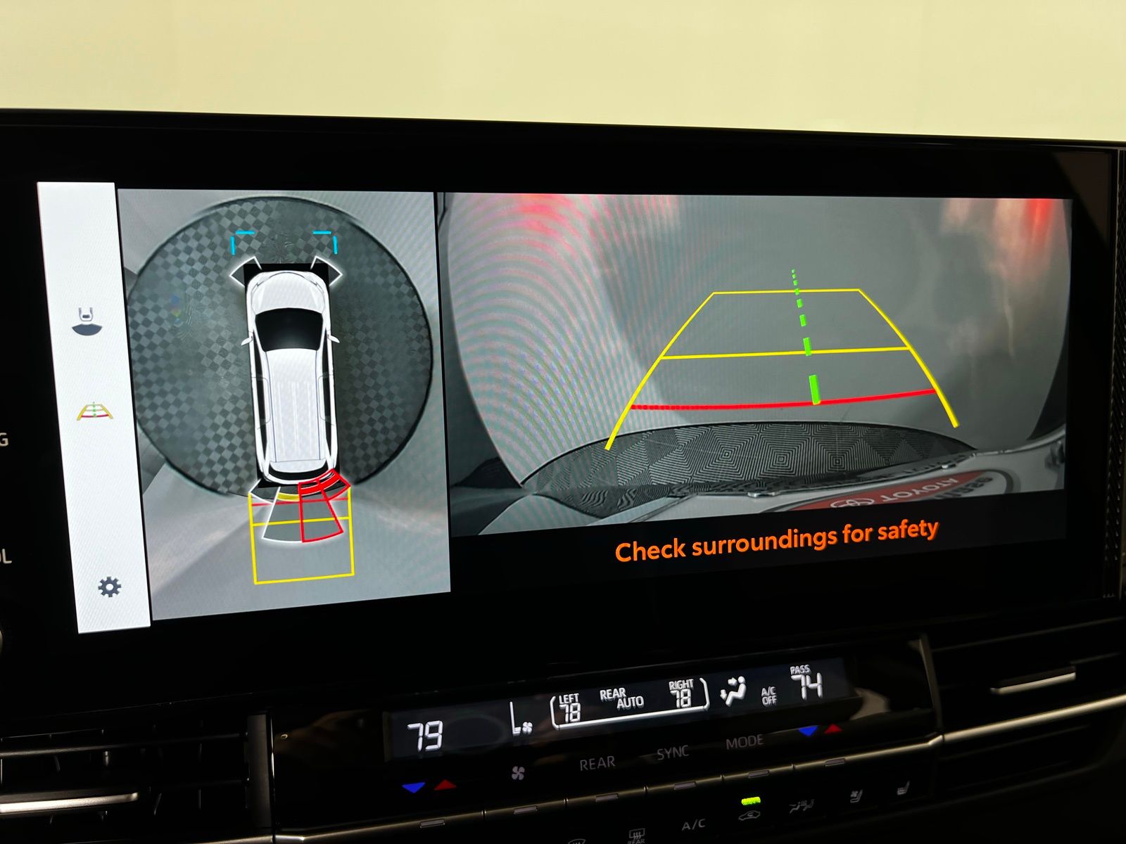 Thumbnail: 2025 Toyota Sienna - 20