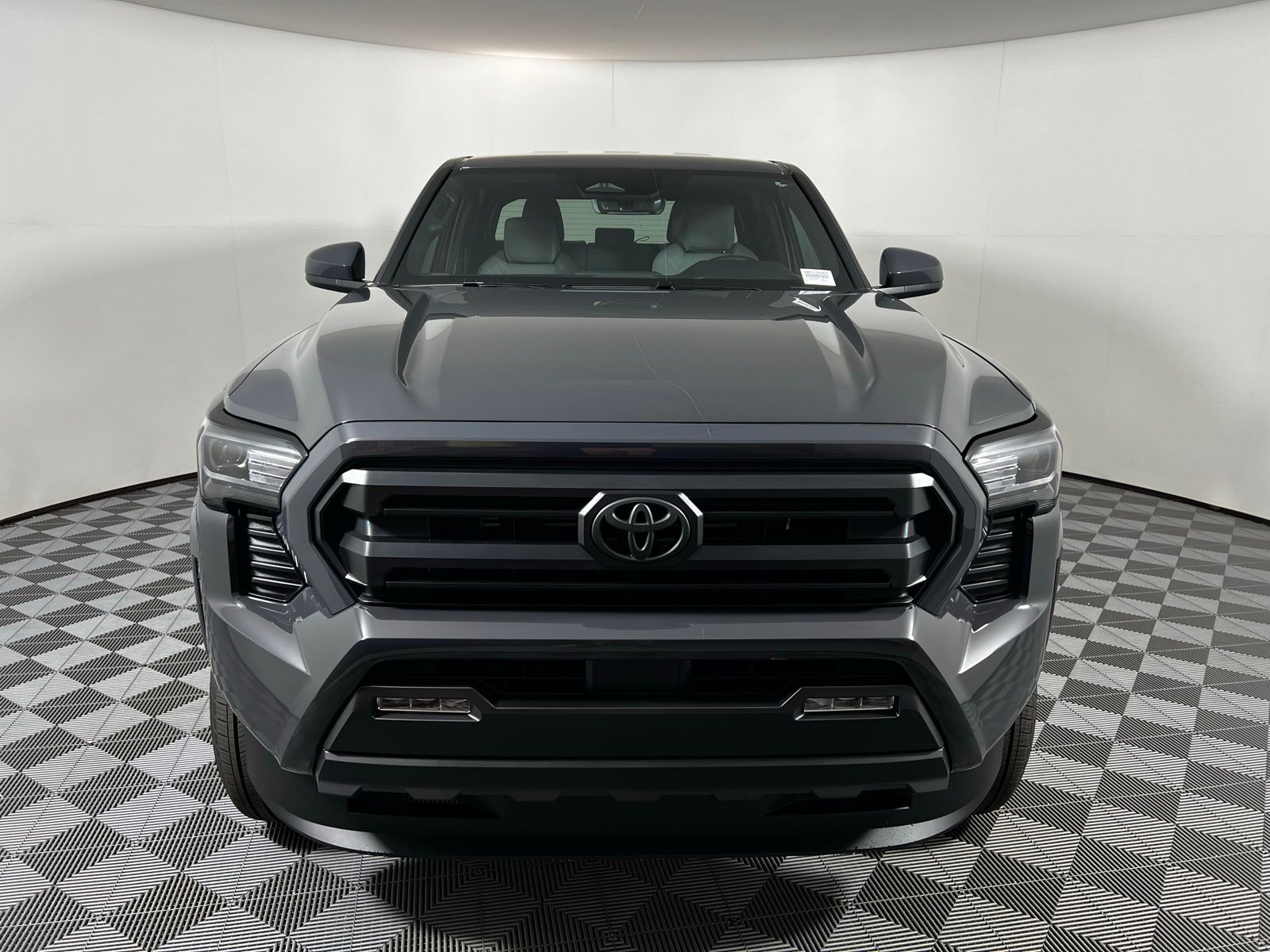 Thumbnail: 2025 Toyota Tacoma - 2