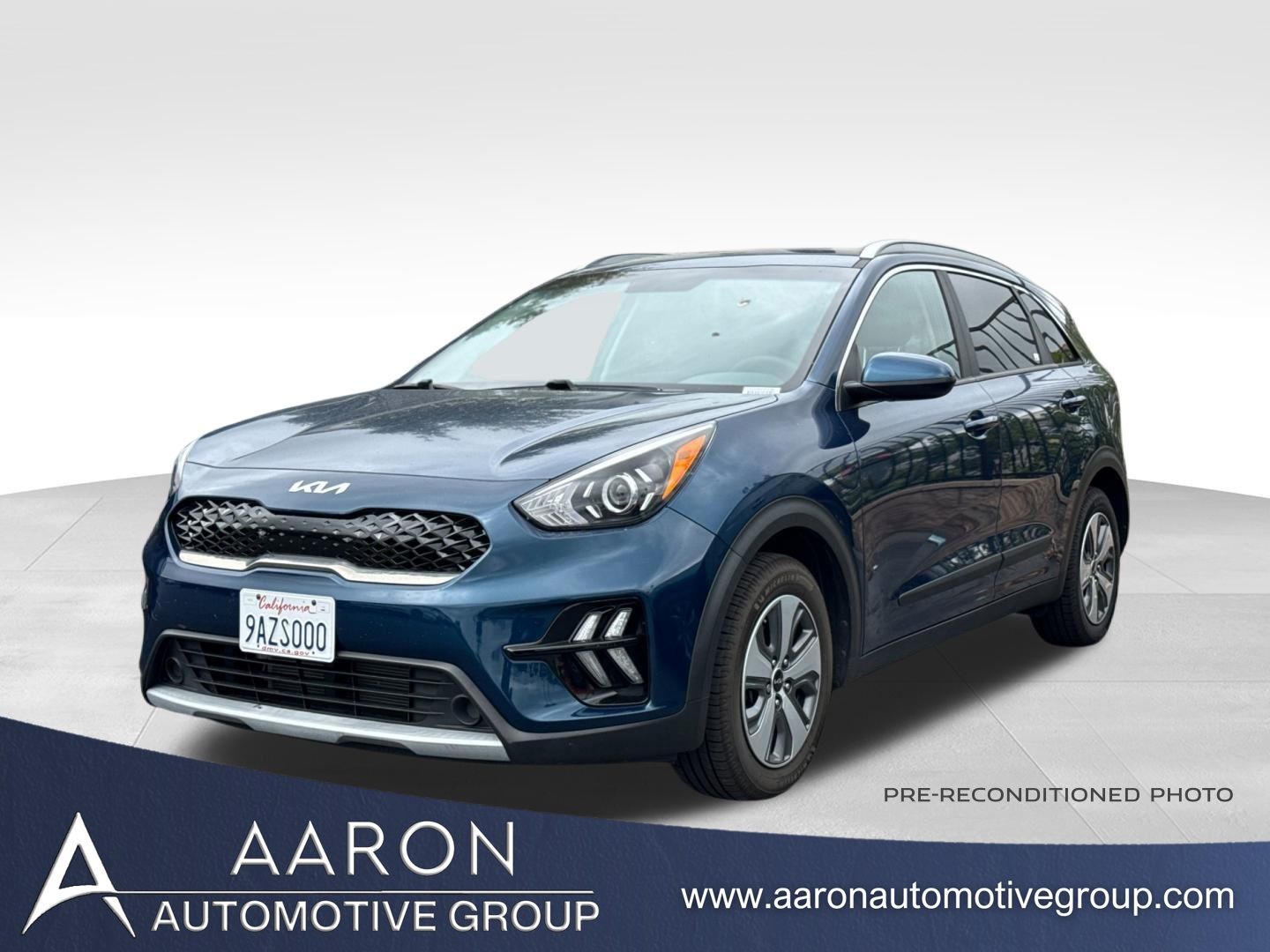 Deep Cerulean 2022 Kia Niro LX FWD SUV / Crossover Front-Wheel Drive 6-Speed Automatic