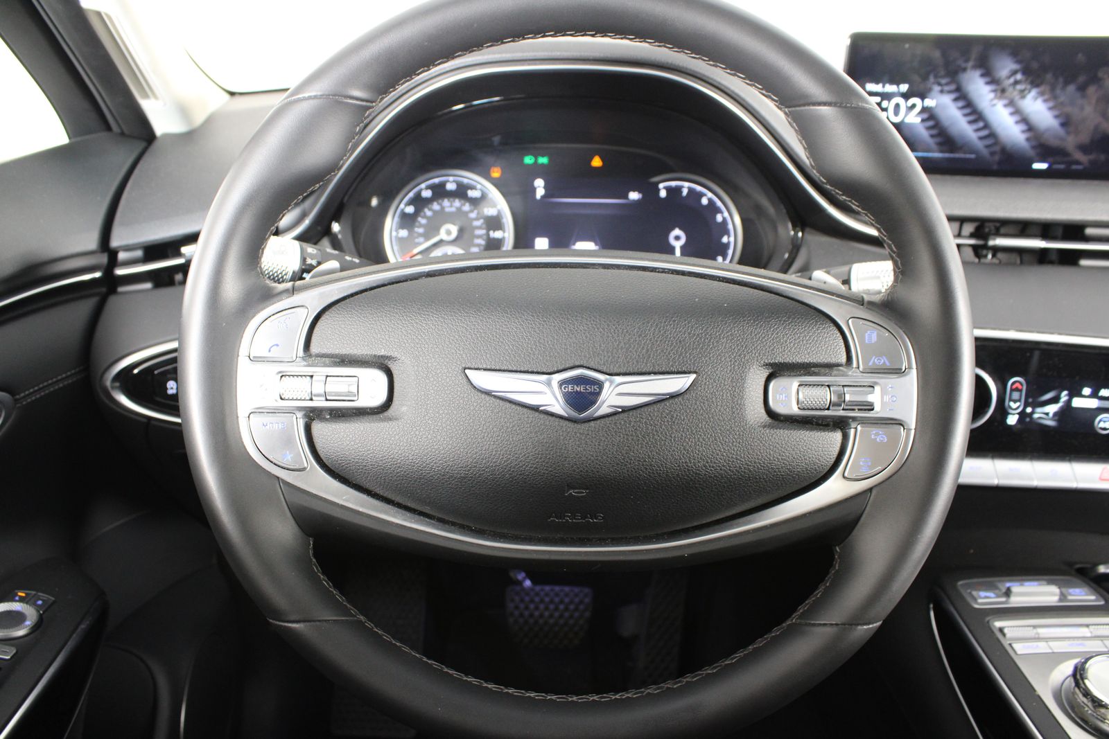 Used 2025 White Genesis 2.5T image 16